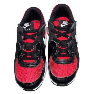 (B) Air Max Excee (PS)